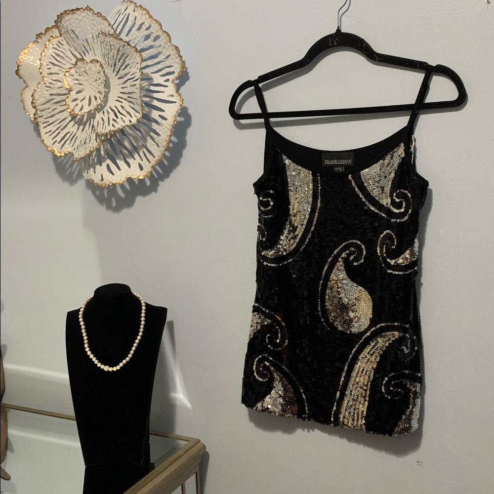 Frank Lyman design Black and silver sequence tank top size 4